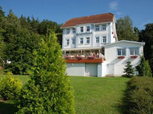 Waldhotel & Restaurant Bergschl�sschen