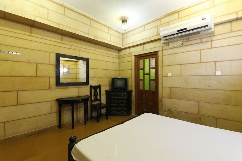 Hotel Lal Garh Fort And Palace