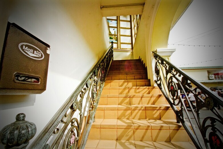 Hostal Art Hotel Sanamchai