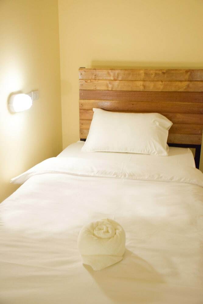 Hostal Art Hotel Sanamchai