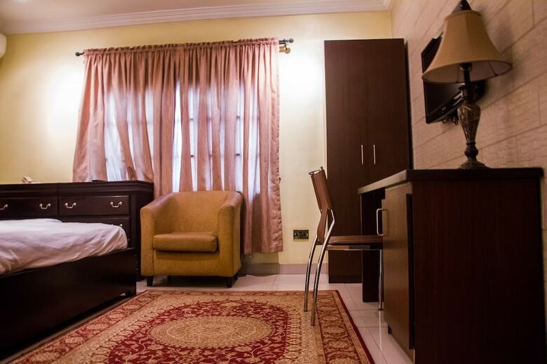 Hotel Tivoli Residence & Bar
