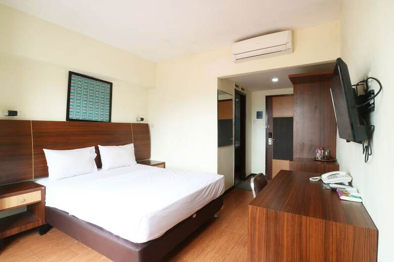 D'boegis Hotel