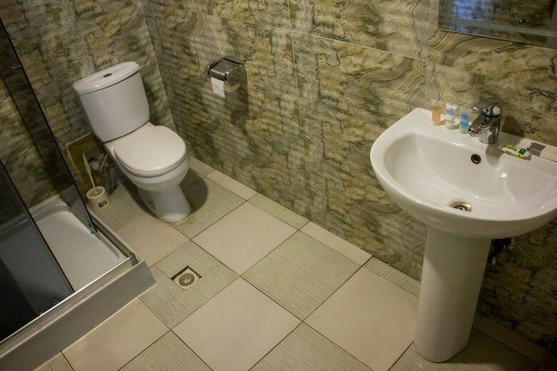 The Home Hotel Restaurant & Bar