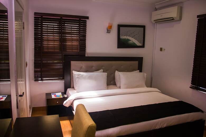 The Home Hotel Restaurant & Bar