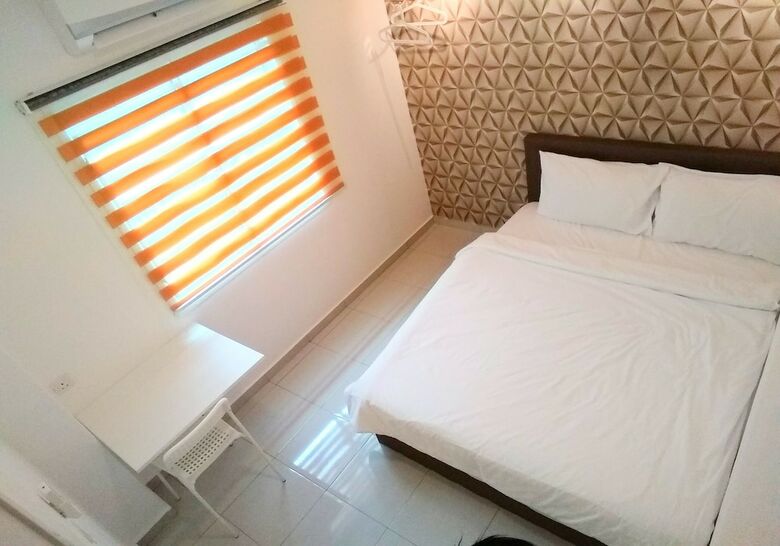 H & H Guesthouse 2