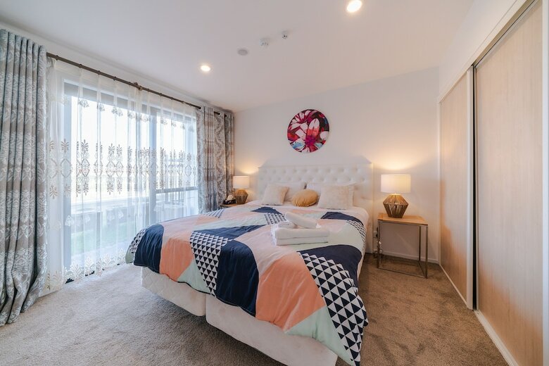 Albany Brand New Serviced Apartment