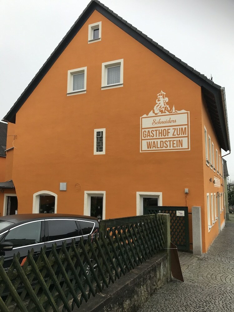 Hostal Gasthof Zum Waldstein