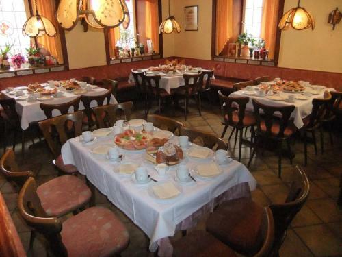 Hostal Gasthof Rotes Ro�