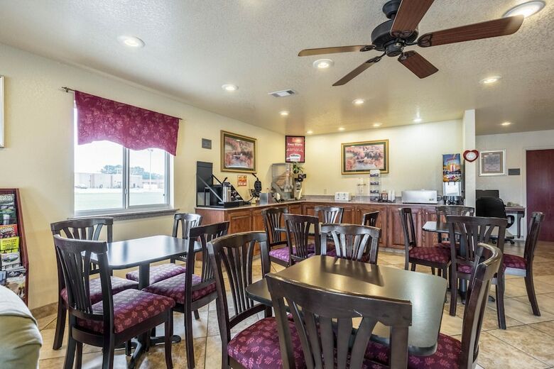 Hotel Econo Lodge Inn & Suites Searcy