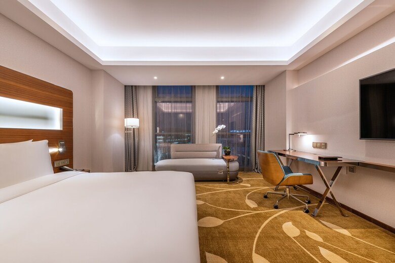 Novotel Shanghai Hongqiao Hotel