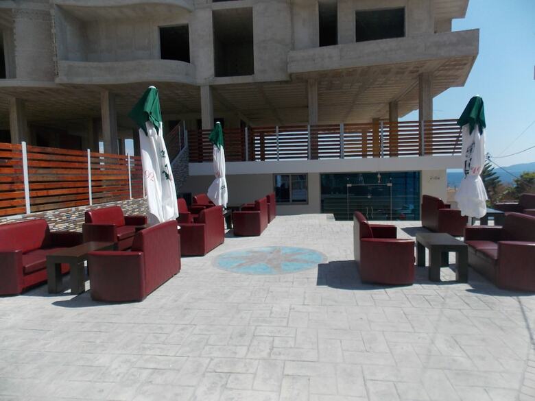 Hotel Oceanic Overview Suites