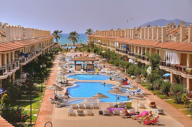 Sunset Beach Club Villas