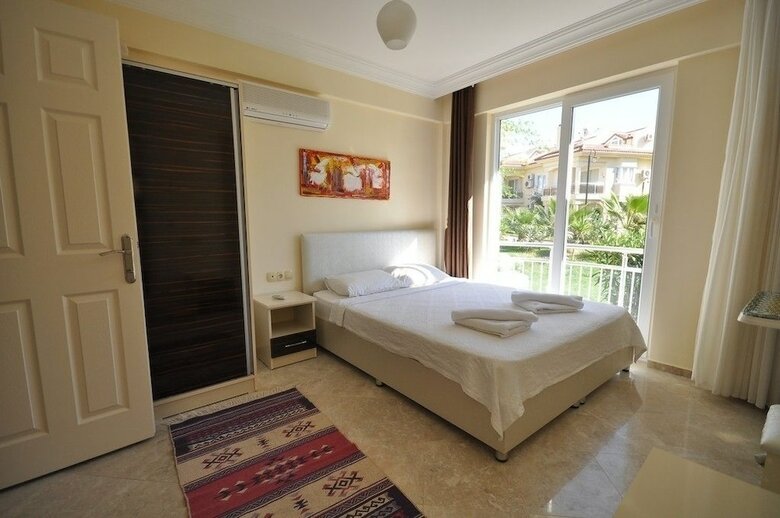 Sunset Beach Club Villas