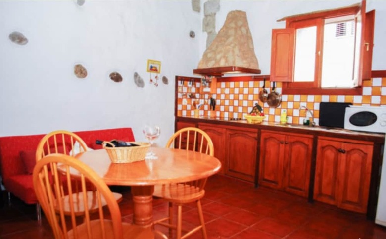 House In Ag�imes - 102580 By Mo Rentals