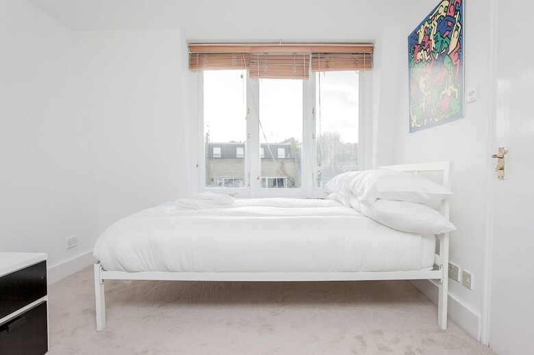 Elegant Victorian 3 Bed Home Near Hammersmith
