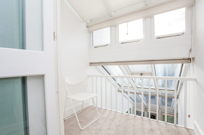 Elegant Victorian 3 Bed Home Near Hammersmith