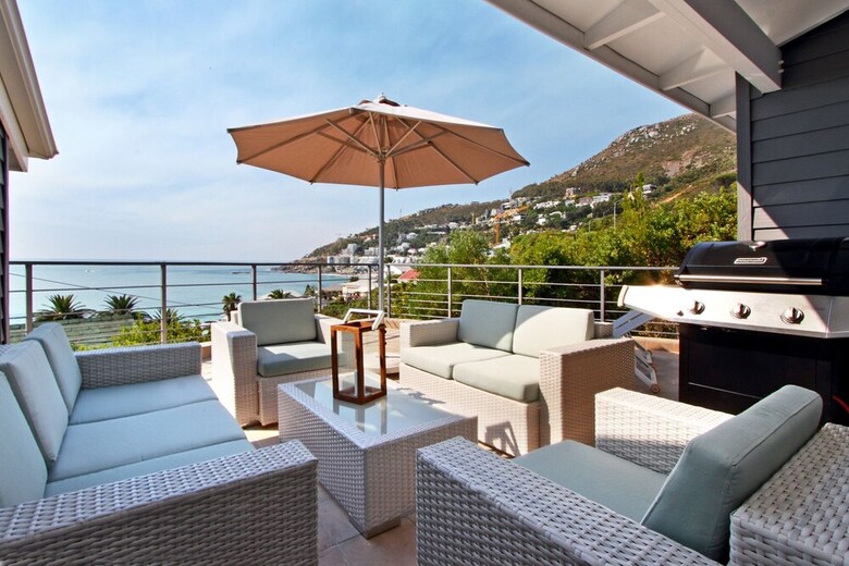Bungalow On 4th - Three Bedroom House, Sleeps 6