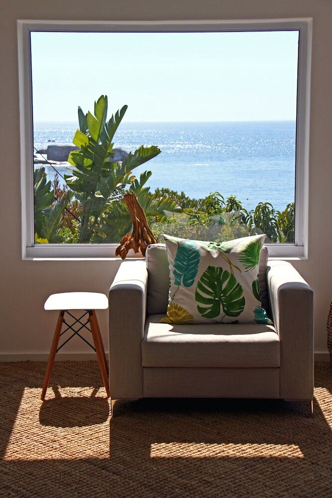 Bungalow On 4th - Three Bedroom House, Sleeps 6