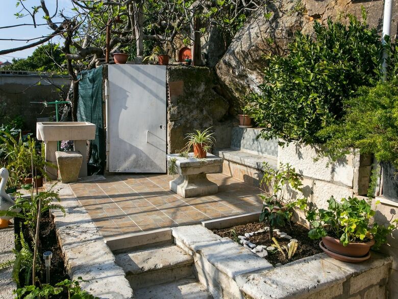 Hotel Guest House Kusalo