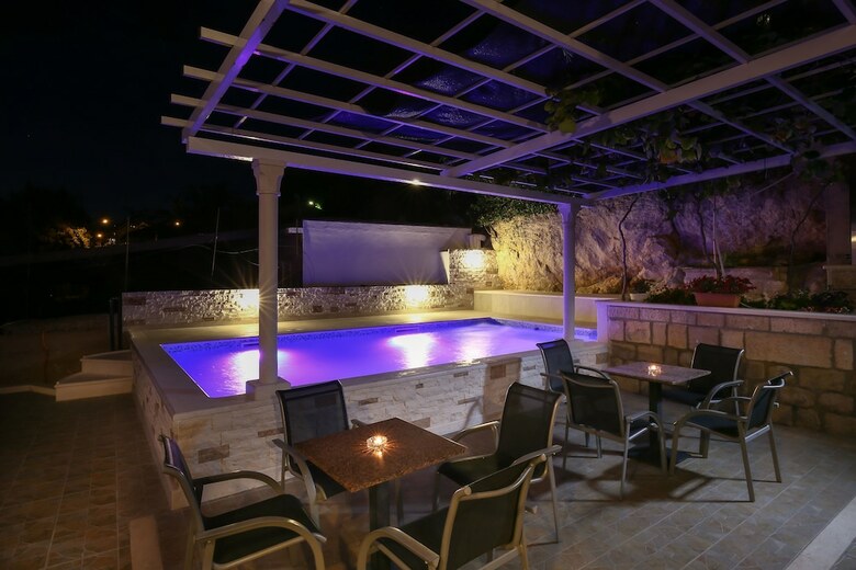 Hotel Guest House Kusalo