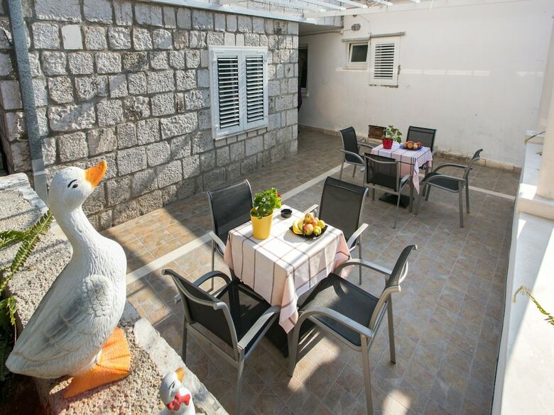Hotel Guest House Kusalo