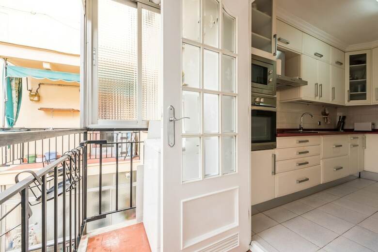 Apartamentos Reina Sof�a City Center
