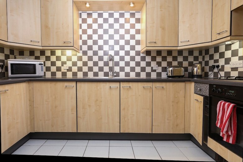 Apartamentos 2 Bedroom Flat 2 Minutes From The River