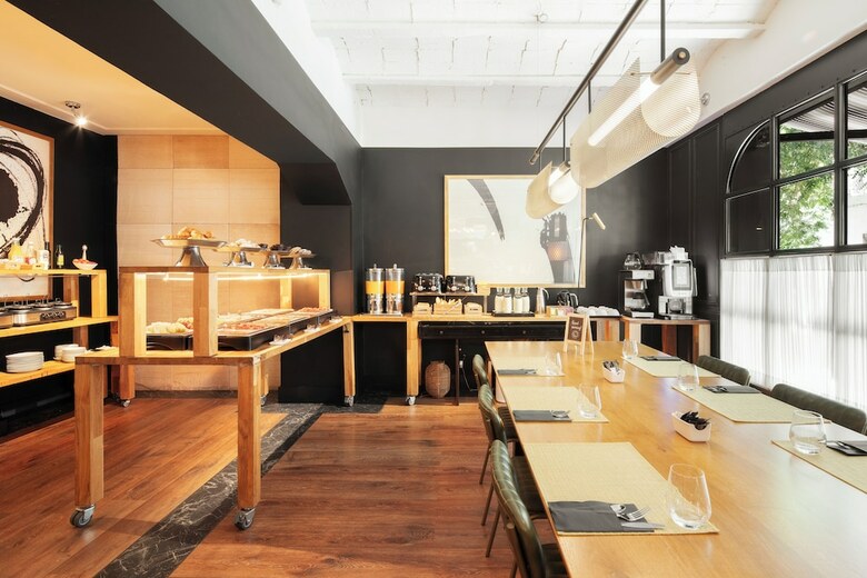 Hostal La Fran�a Travellers - Adults Only