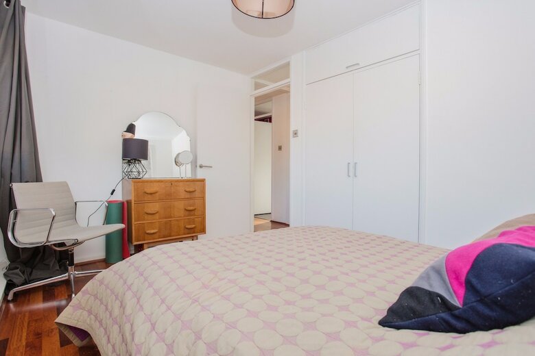 Apartamentos 2 Bedroom Flat In Whitechapel With Large Balcony