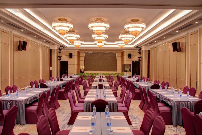 Huayu Landmark Hotel
