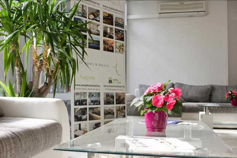 Ce Napf�ny Hotel