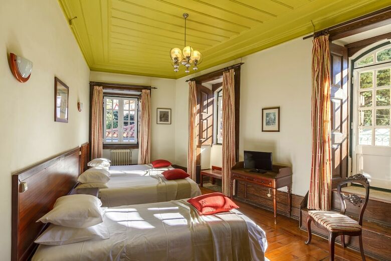 Hotel Casa Das Tilias - Historic House