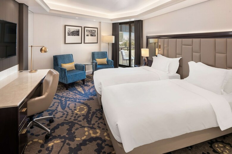 Radisson Blu Hotel, Dubai Deira Creek