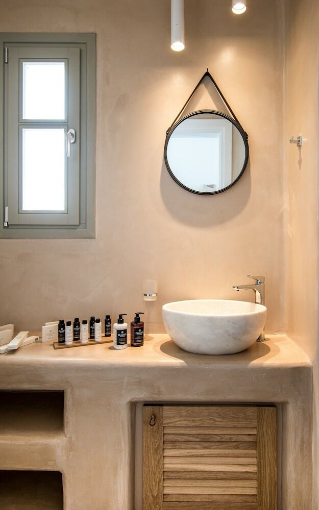 Hotel Cape 9 Suites & Villas