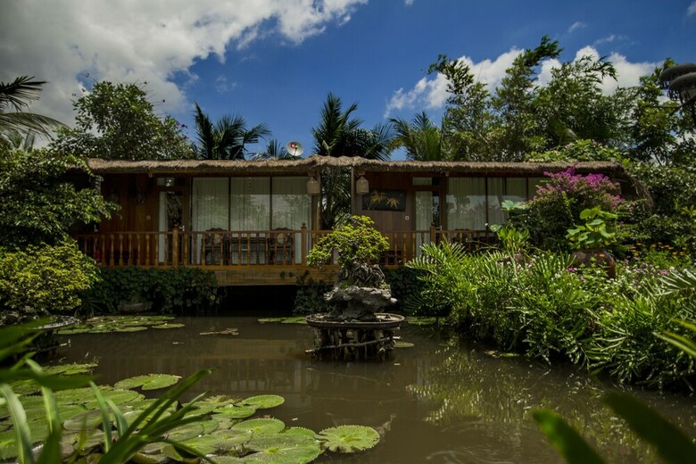 Hotel Saigon Riverside Retreat
