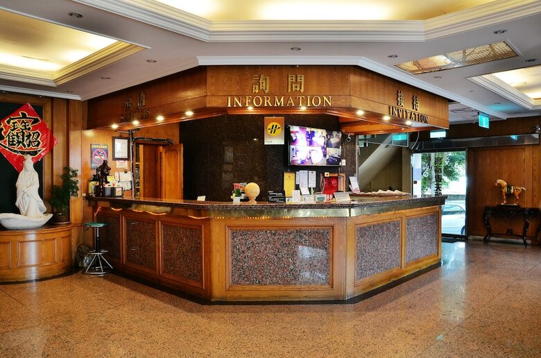 Family Hotel- Linsen