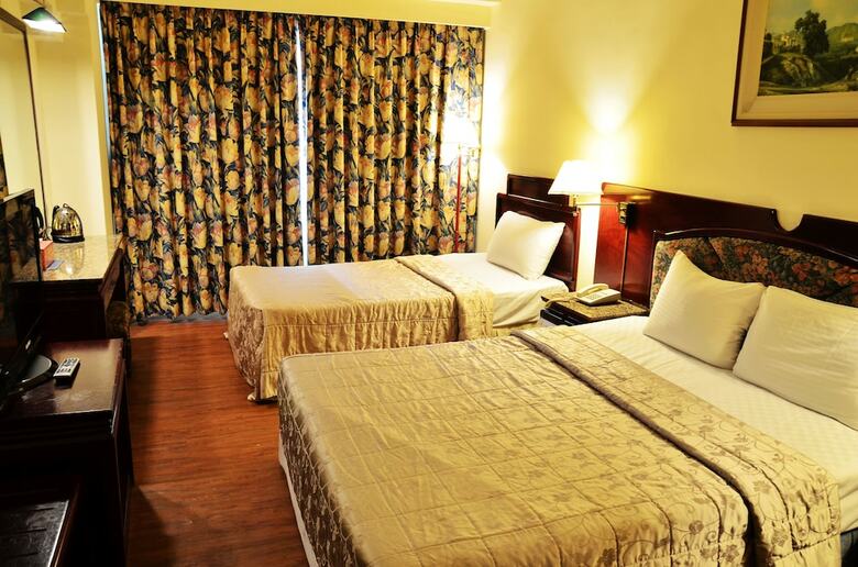 Family Hotel- Linsen