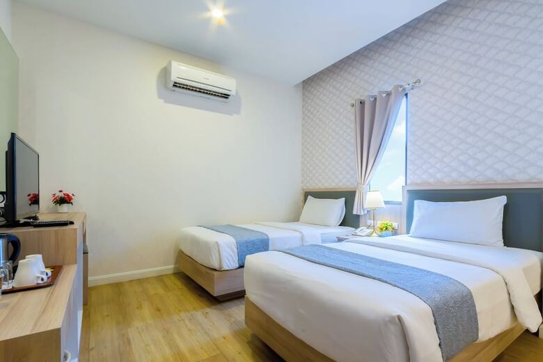 Leela Orchid Hotel