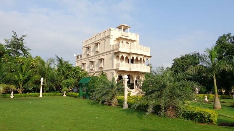 Apartamento Champaner Heritage Resort