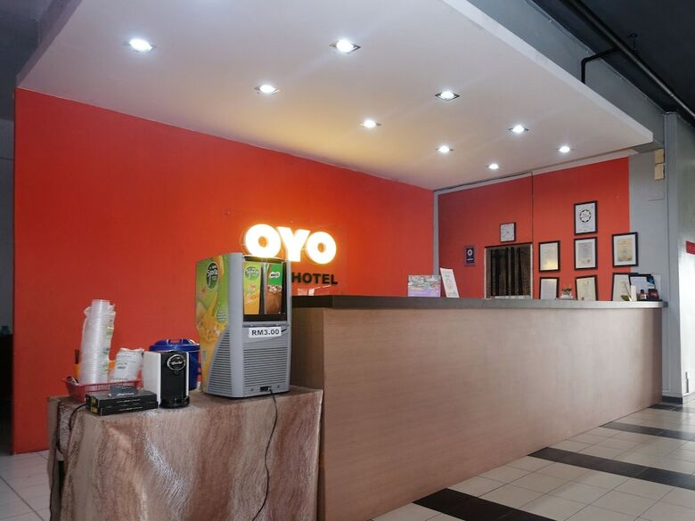 Oyo 752 Ridel Hotel Kota Bharu