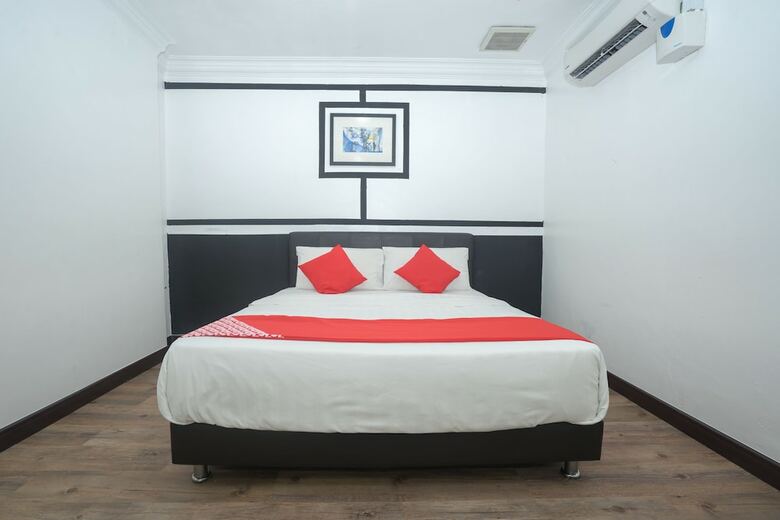 Oyo 752 Ridel Hotel Kota Bharu