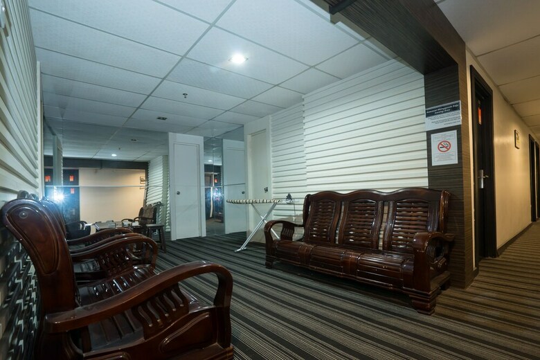 Oyo 752 Ridel Hotel Kota Bharu