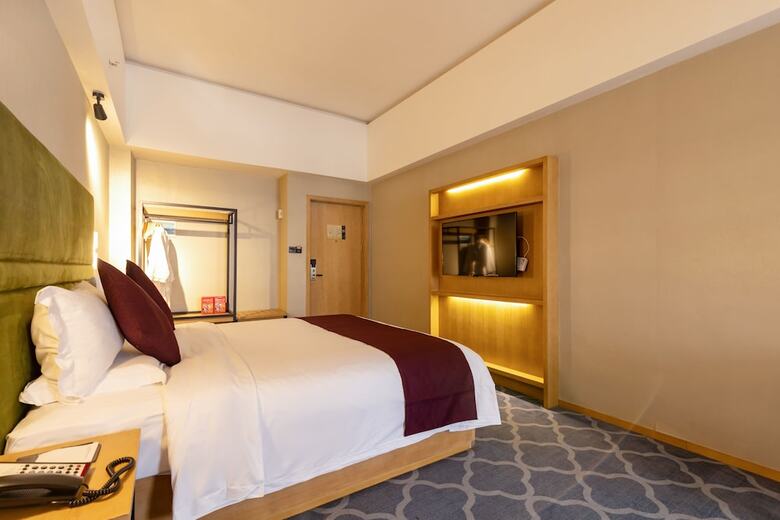 Shenzhen Flight One Hotel