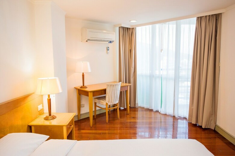 Pacific Hot Spring Hotel Green Bay(Newly Renovated)