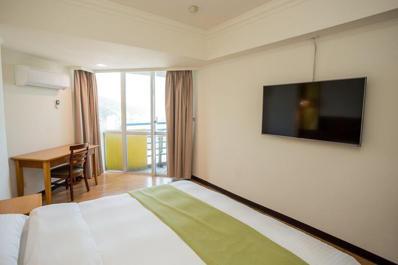 Pacific Hot Spring Hotel Green Bay(Newly Renovated)