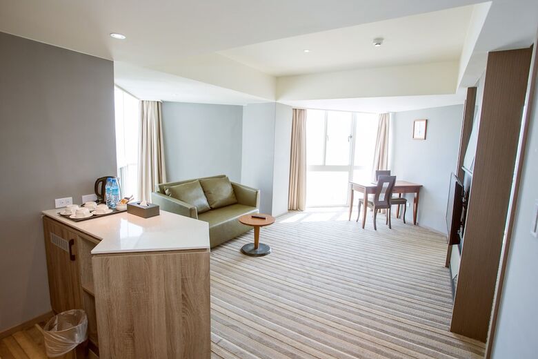 Pacific Hot Spring Hotel Green Bay(Newly Renovated)