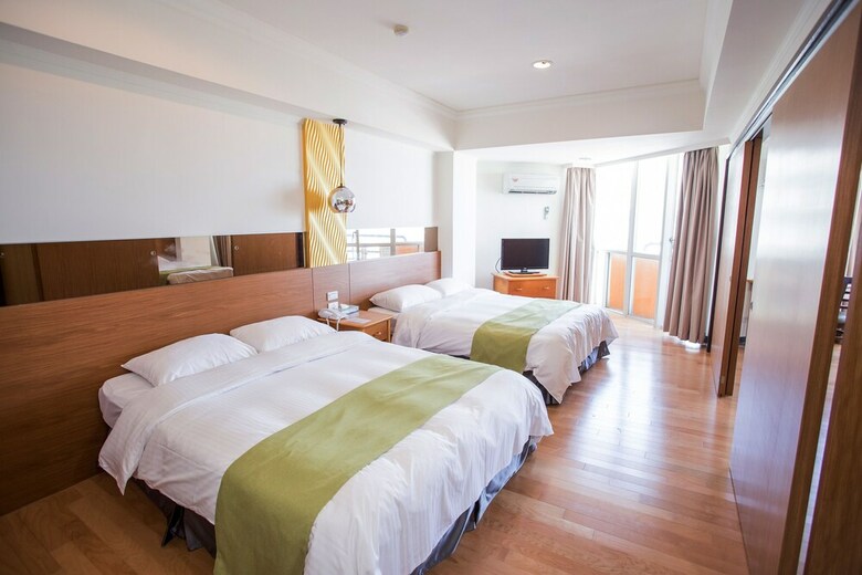 Pacific Hot Spring Hotel Green Bay(Newly Renovated)