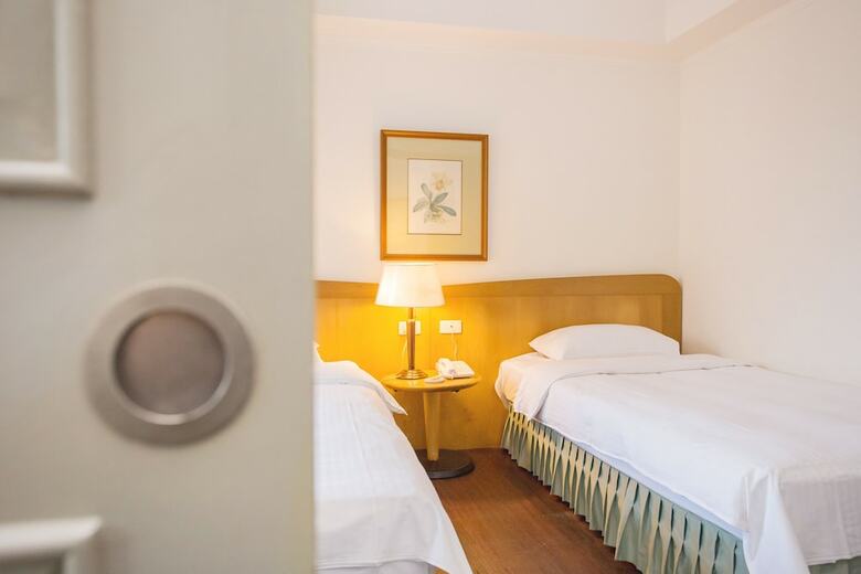 Pacific Hot Spring Hotel Green Bay(Newly Renovated)