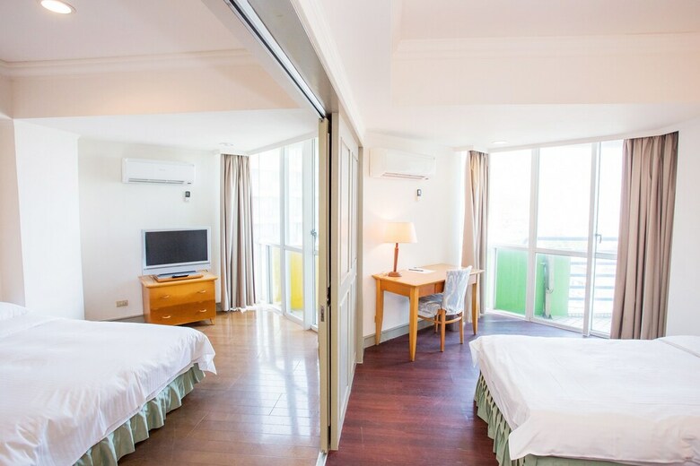 Pacific Hot Spring Hotel Green Bay(Newly Renovated)