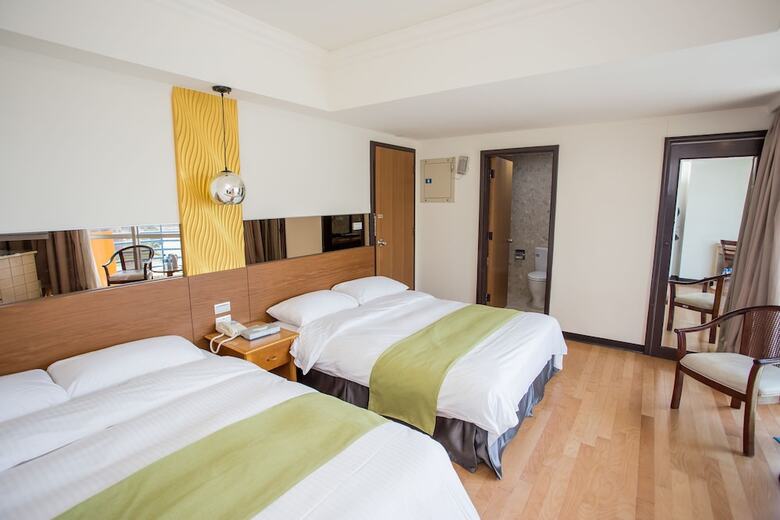 Pacific Hot Spring Hotel Green Bay(Newly Renovated)